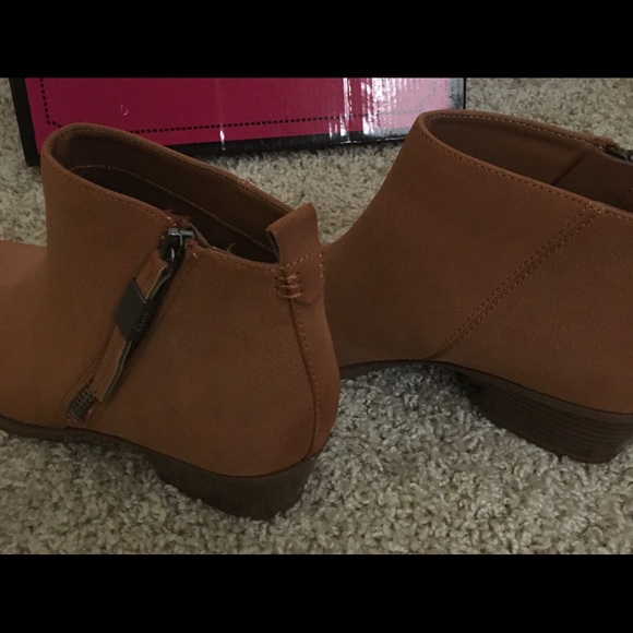 Sam Edelman Circus Ankle Boots - Picture 4 of 6